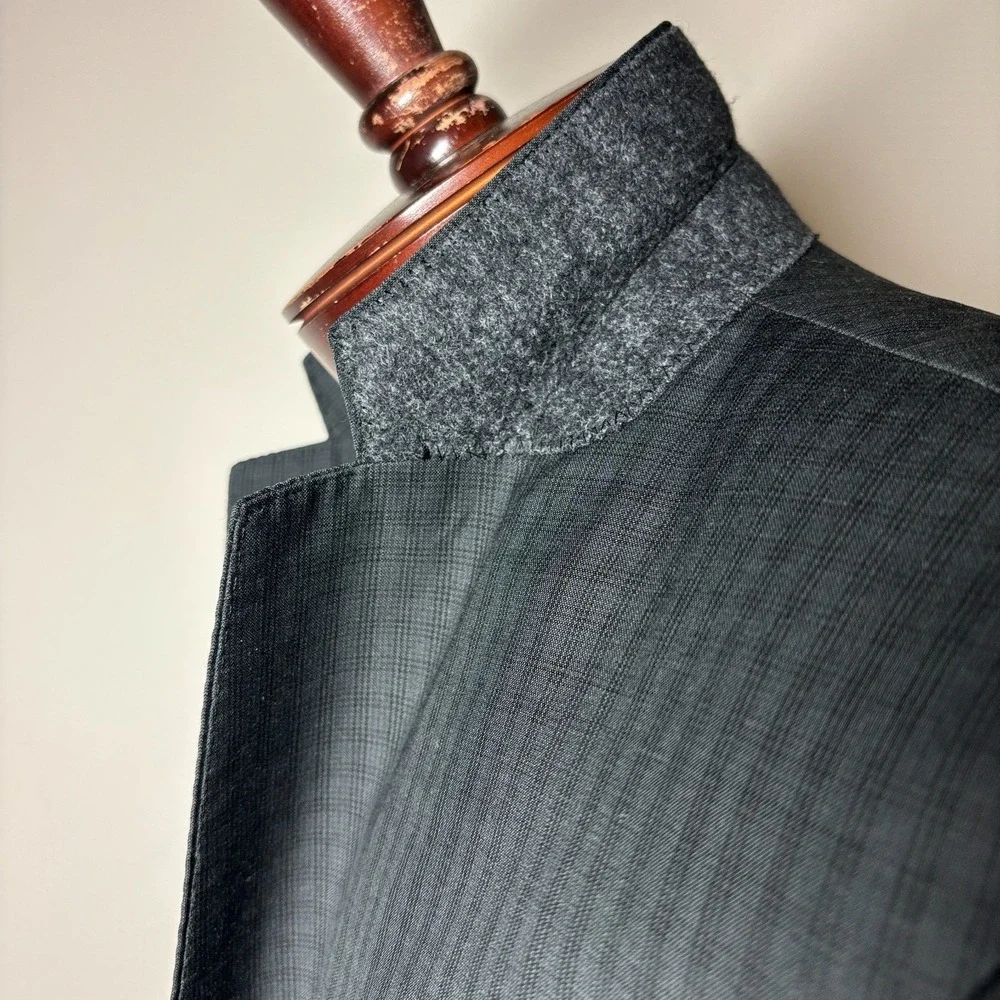 BOSS HUGO $649 Virgin Wool Blazer Dark Gray Check Two-Button US‎ 38R MINT